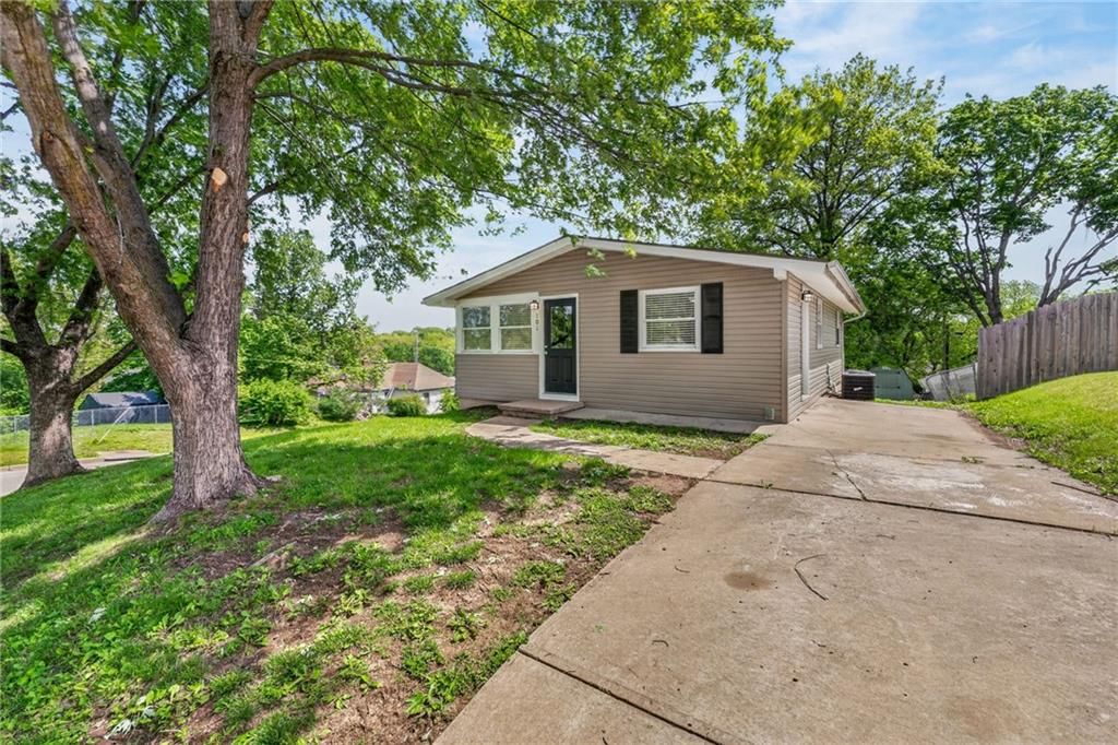 101 Rader Street — photo 2