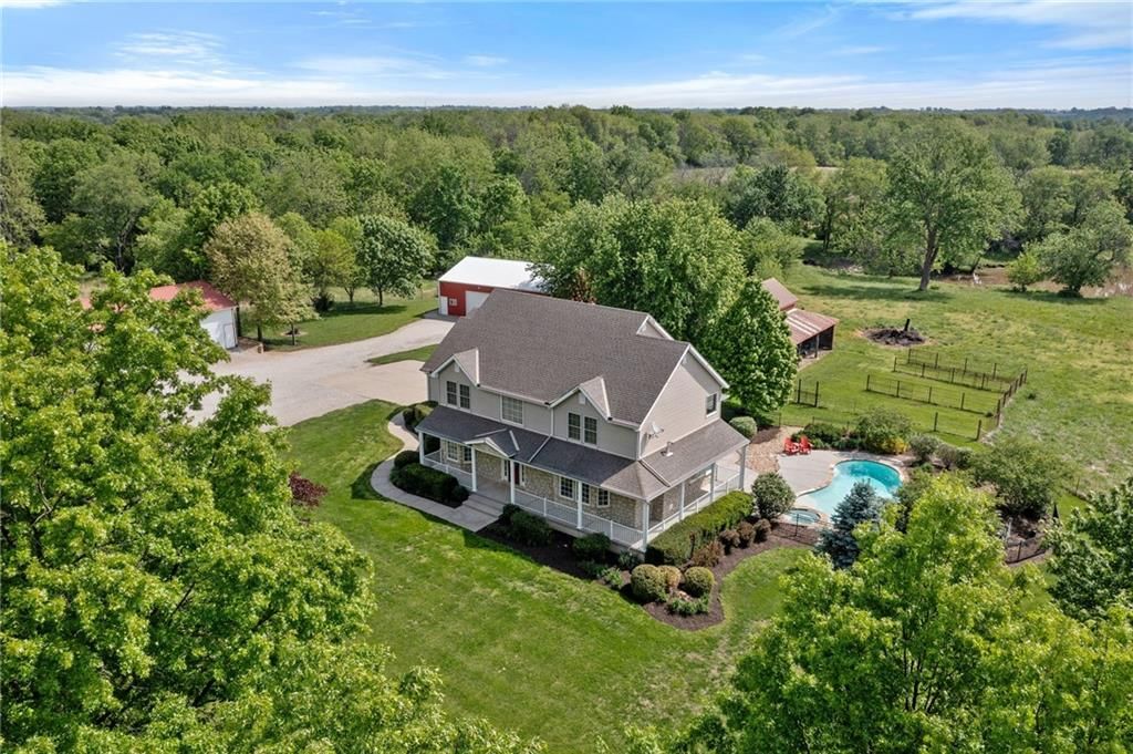 35559 Metcalf Road — photo 1