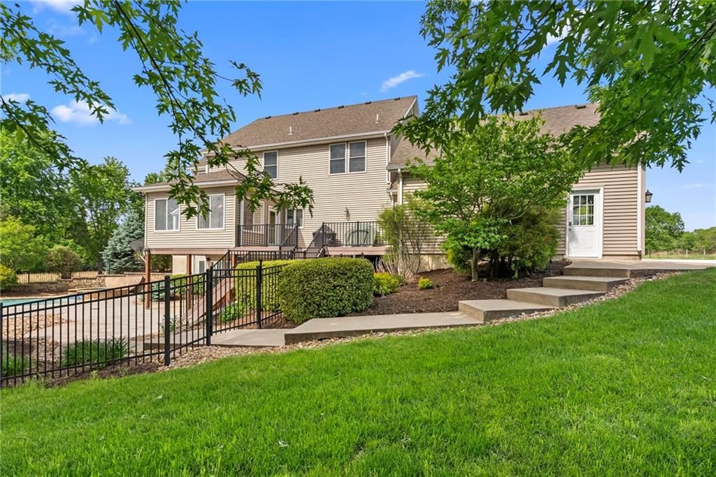 35559 Metcalf Road — photo 8