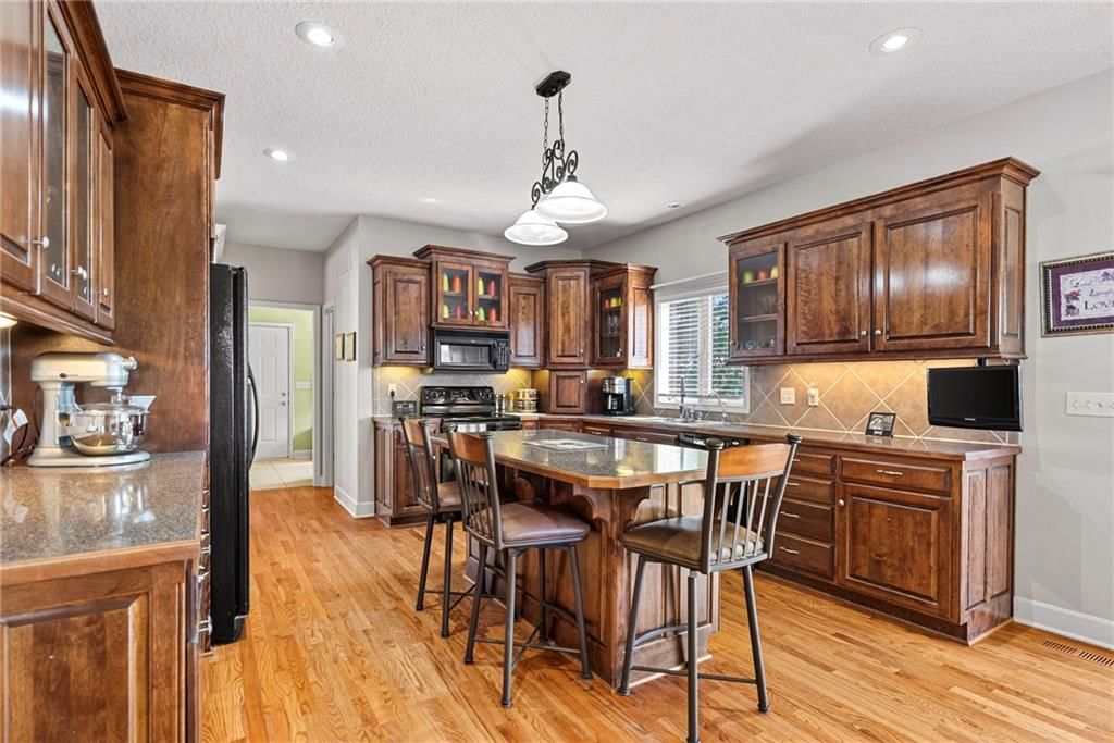 35559 Metcalf Road — photo 38