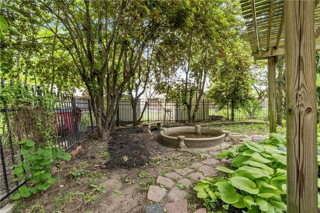 513 NE Balboa Street — photo 32
