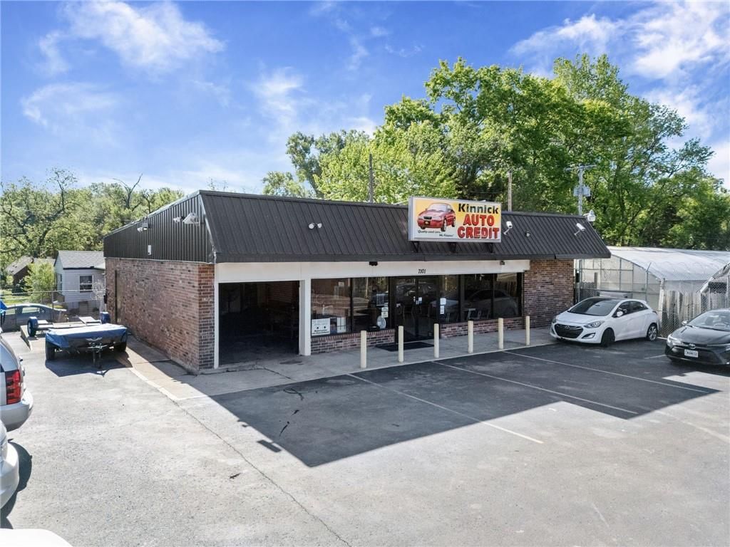 7101 Troost Avenue — photo 10