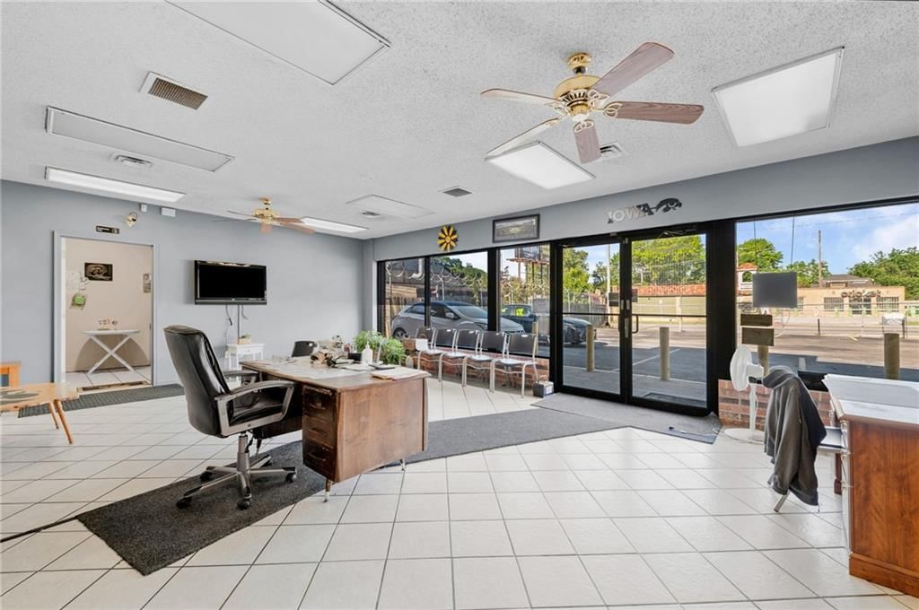 7101 Troost Avenue — photo 12