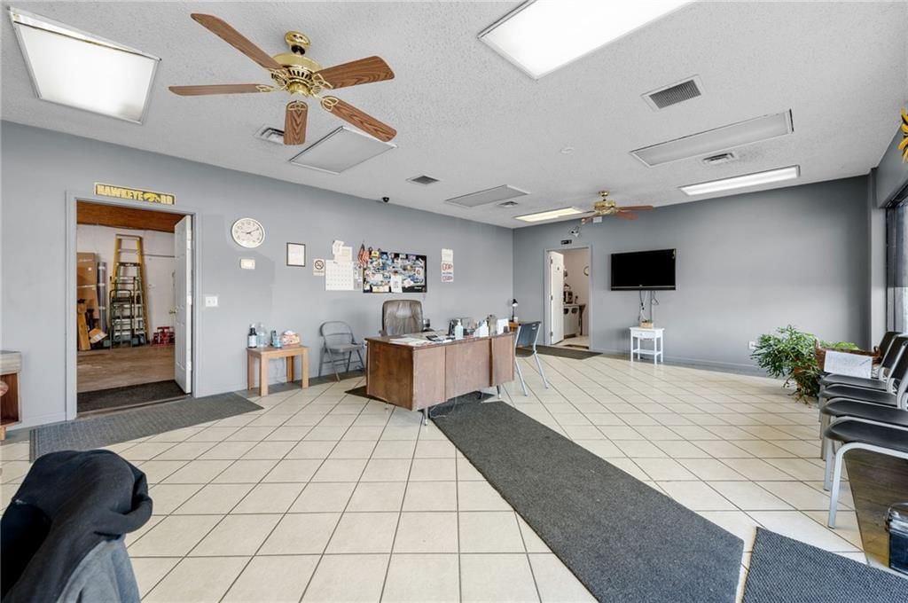 7101 Troost Avenue — photo 15