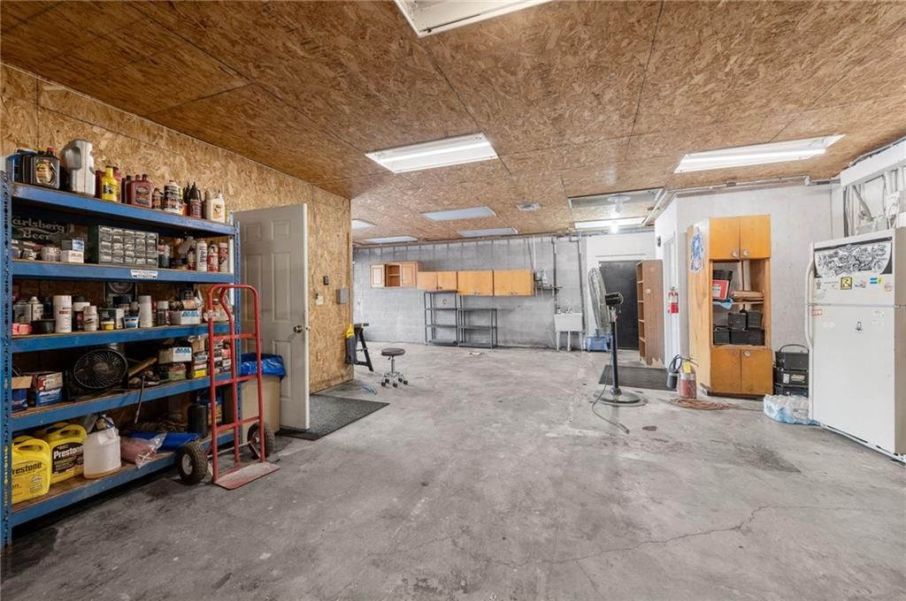 7101 Troost Avenue — photo 20