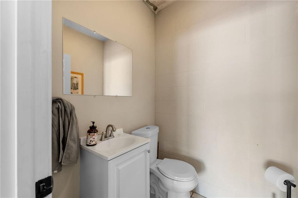 7101 Troost Avenue — photo 22