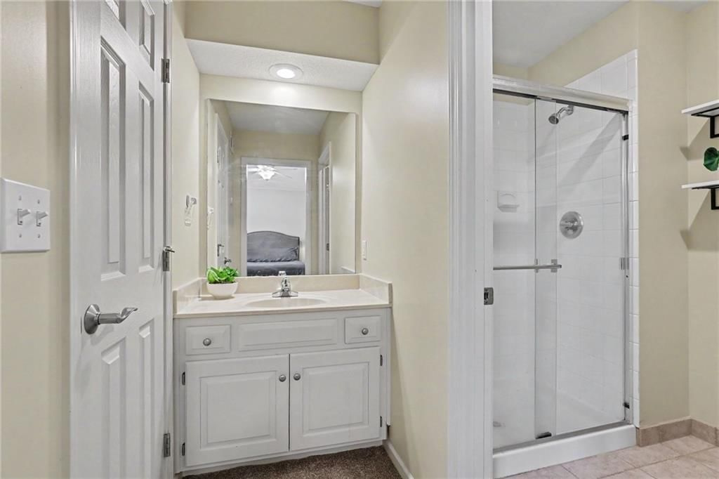 14716 Carter Street — photo 29