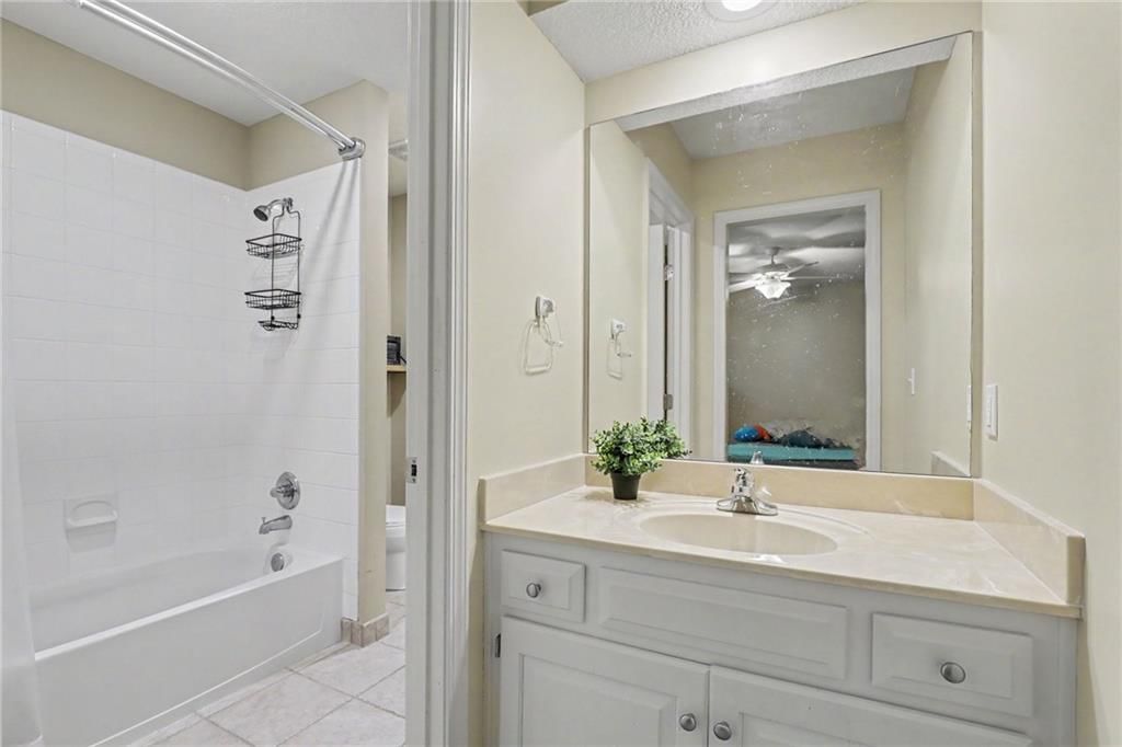 14716 Carter Street — photo 31