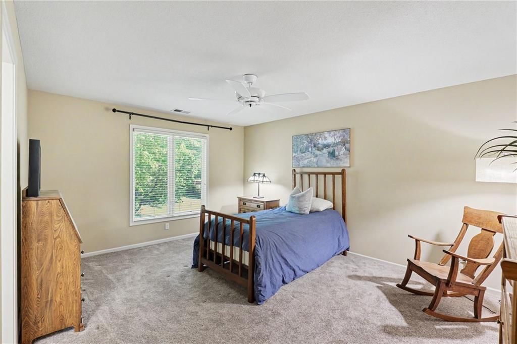 14716 Carter Street — photo 32