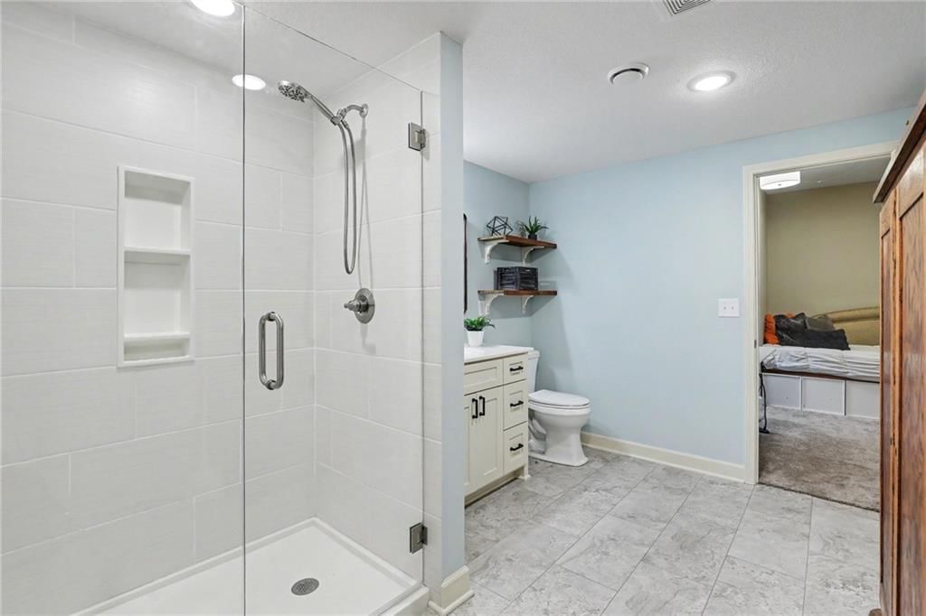 14716 Carter Street — photo 37