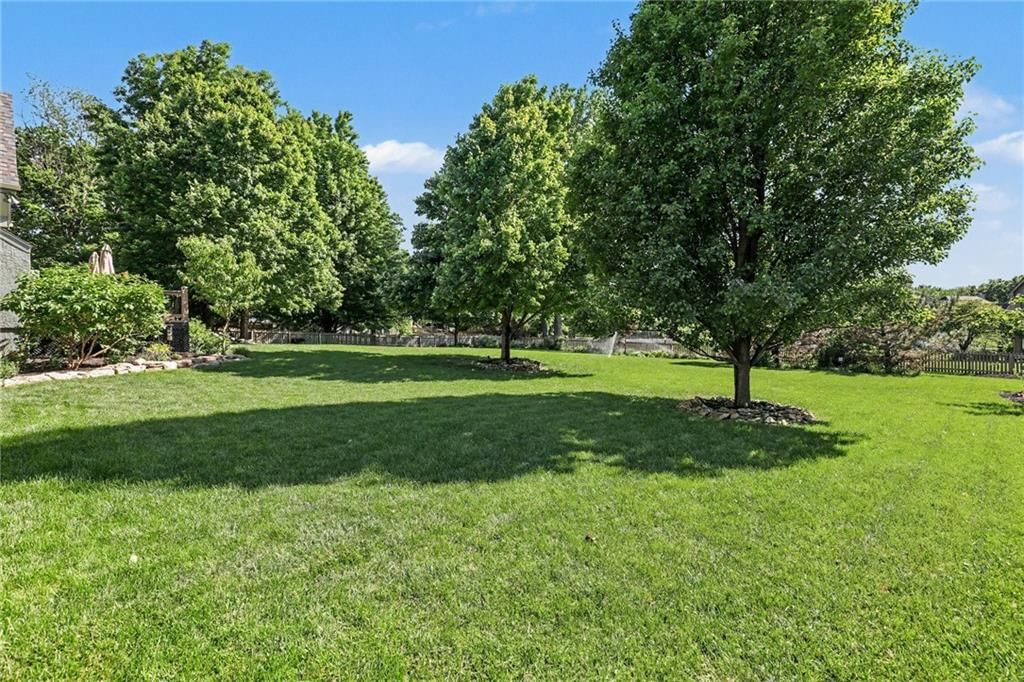 14716 Carter Street — photo 41