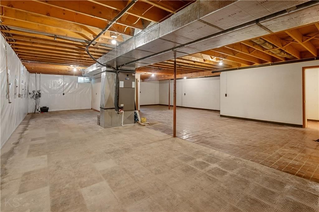 101 W Jefferson Street — photo 21