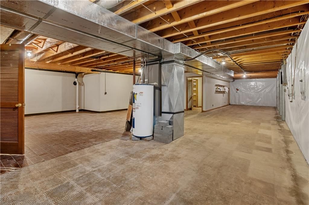 101 W Jefferson Street — photo 28