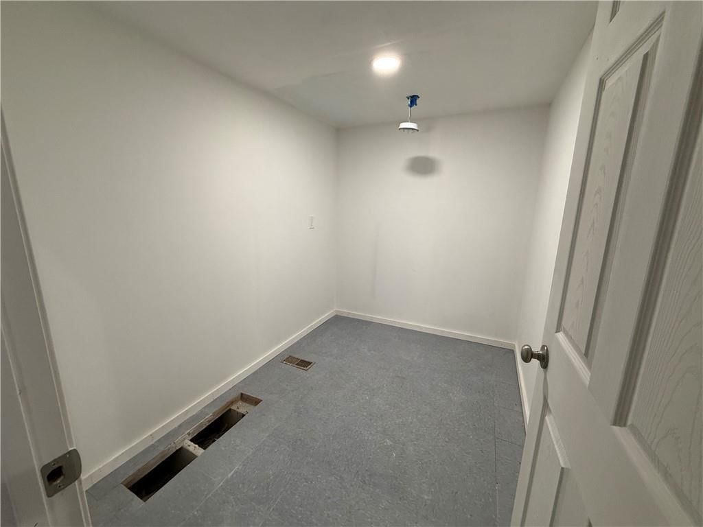 428 Delaware Street — photo 9