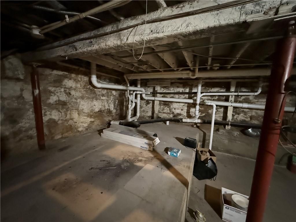 428 Delaware Street — photo 35