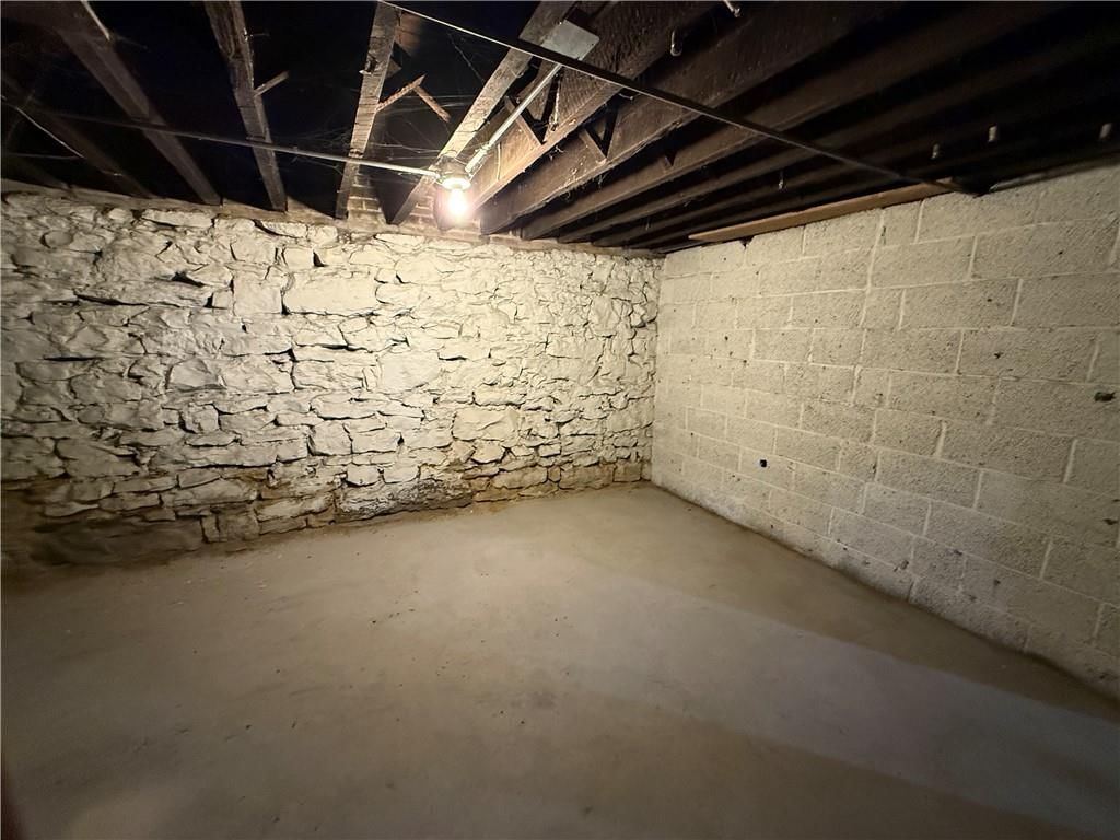 428 Delaware Street — photo 41