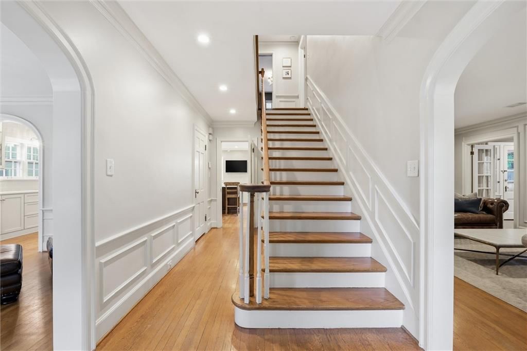 443 W 66th Terrace — photo 6