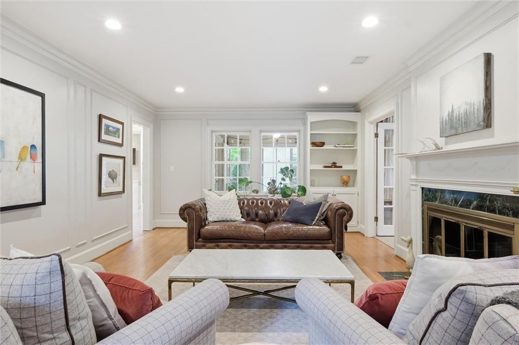 443 W 66th Terrace — photo 9