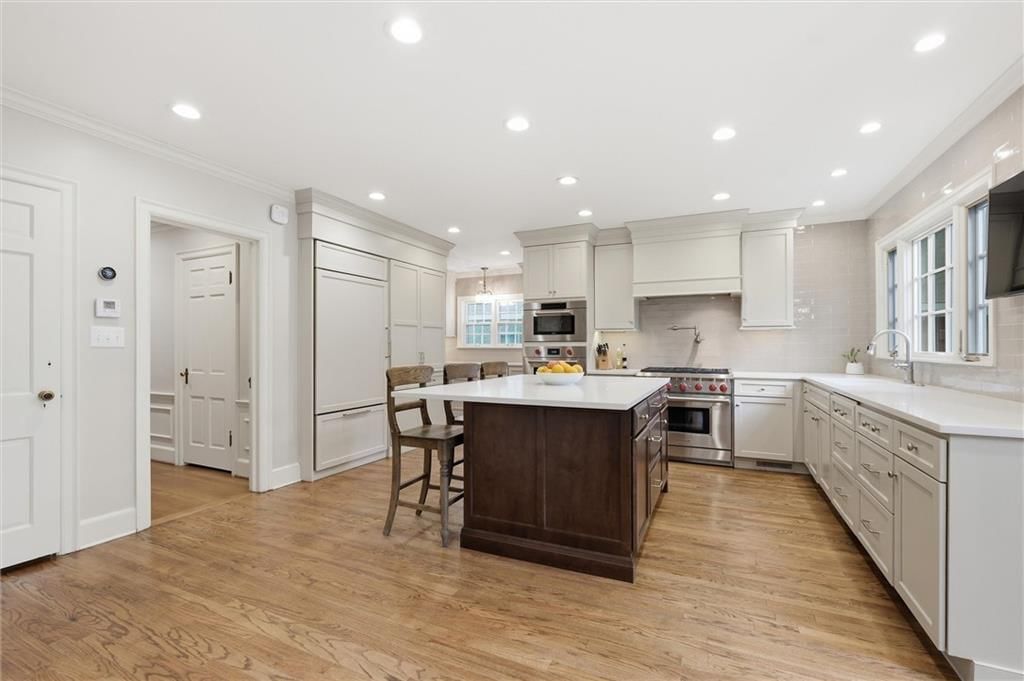 443 W 66th Terrace — photo 15