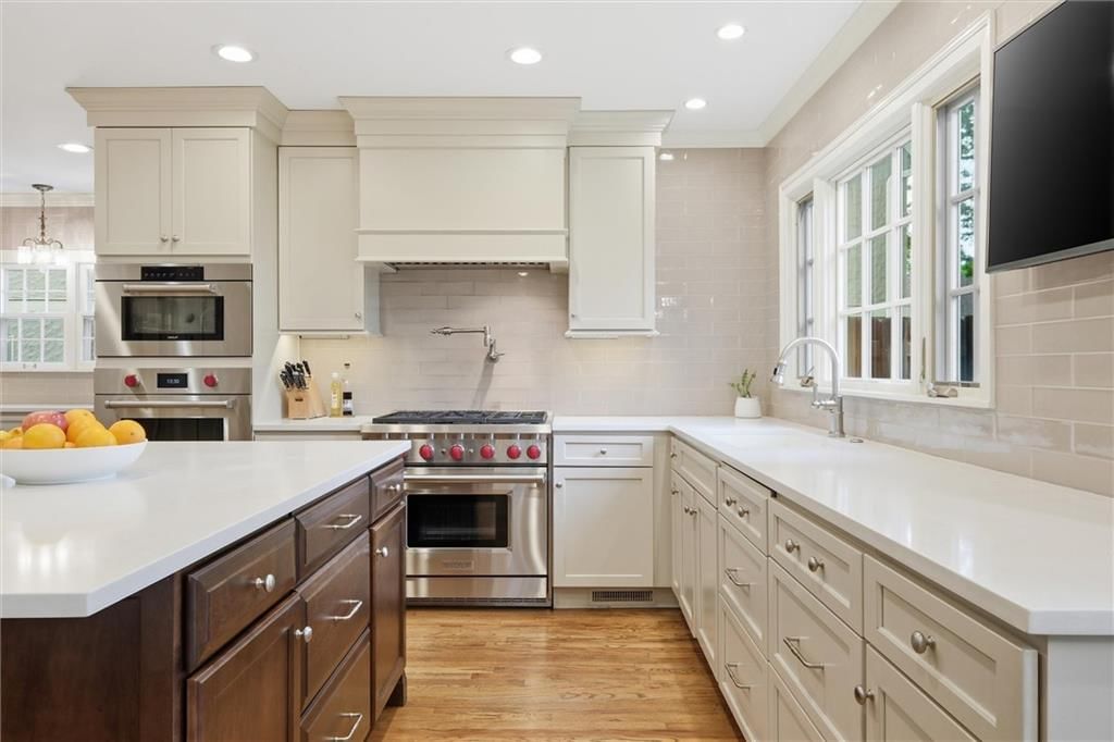 443 W 66th Terrace — photo 17