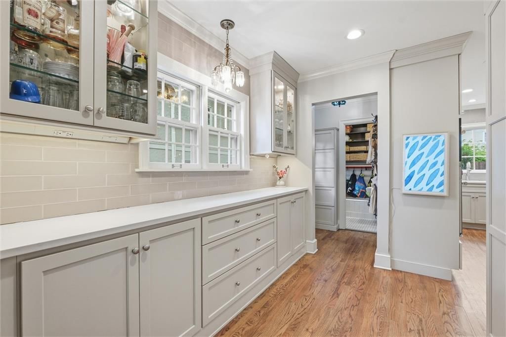 443 W 66th Terrace — photo 18