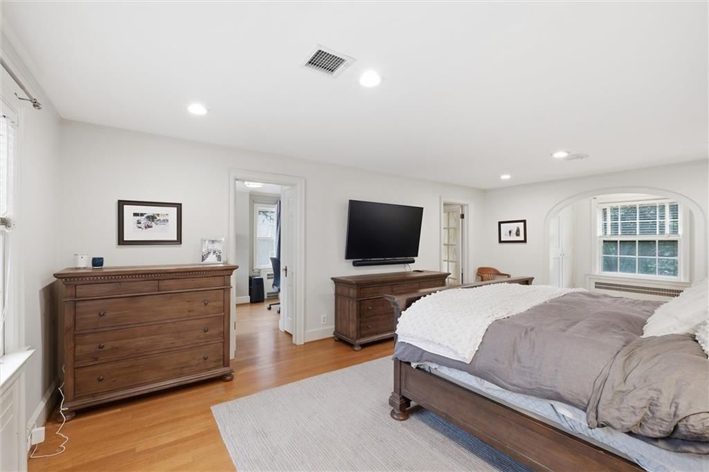 443 W 66th Terrace — photo 25
