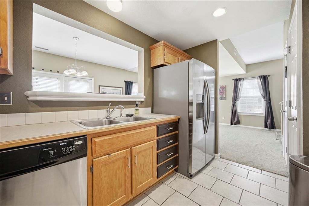 385 W Acorn Street — photo 15