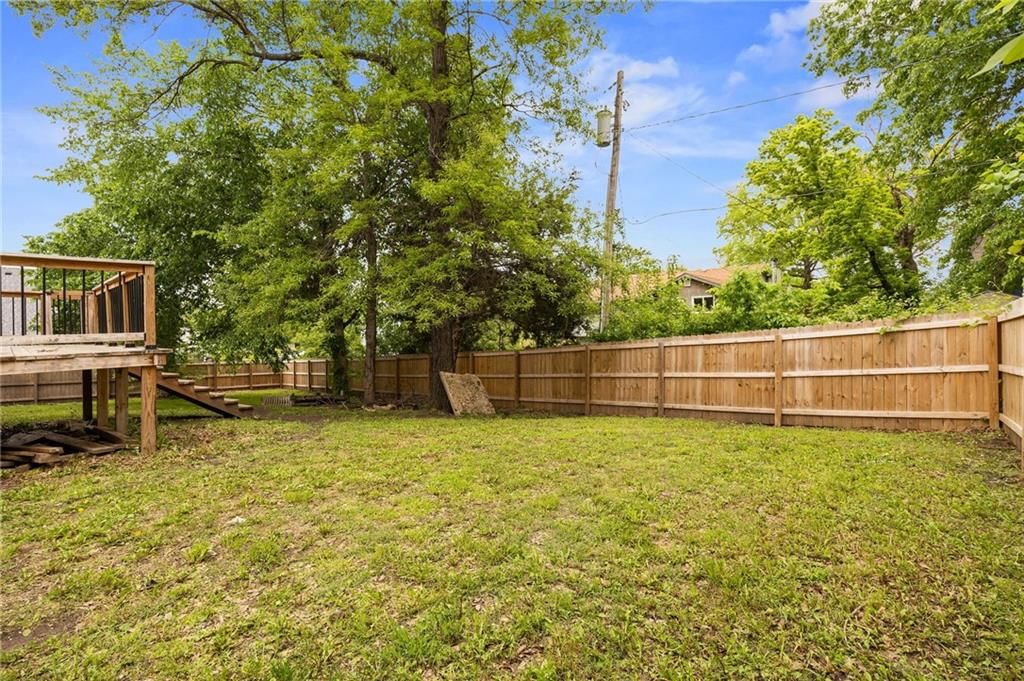 900 Oak Terrace — photo 36