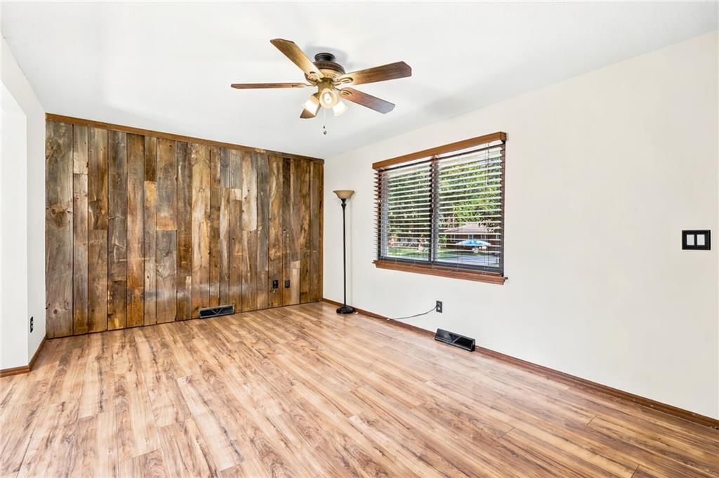 128 SW 18TH Street — photo 8