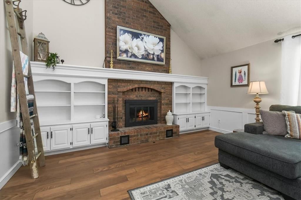 528 SE Country Lane — photo 7