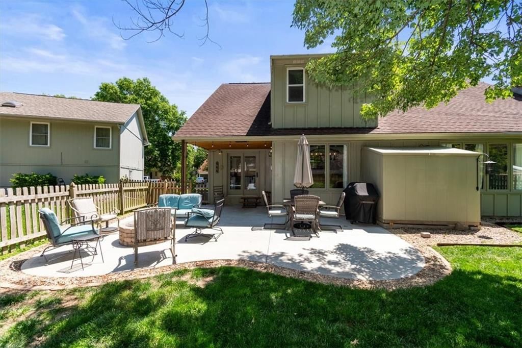 528 SE Country Lane — photo 31