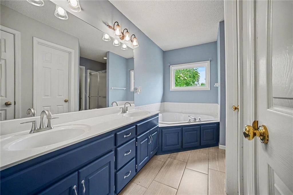 1549 Chauncey Avenue — photo 19