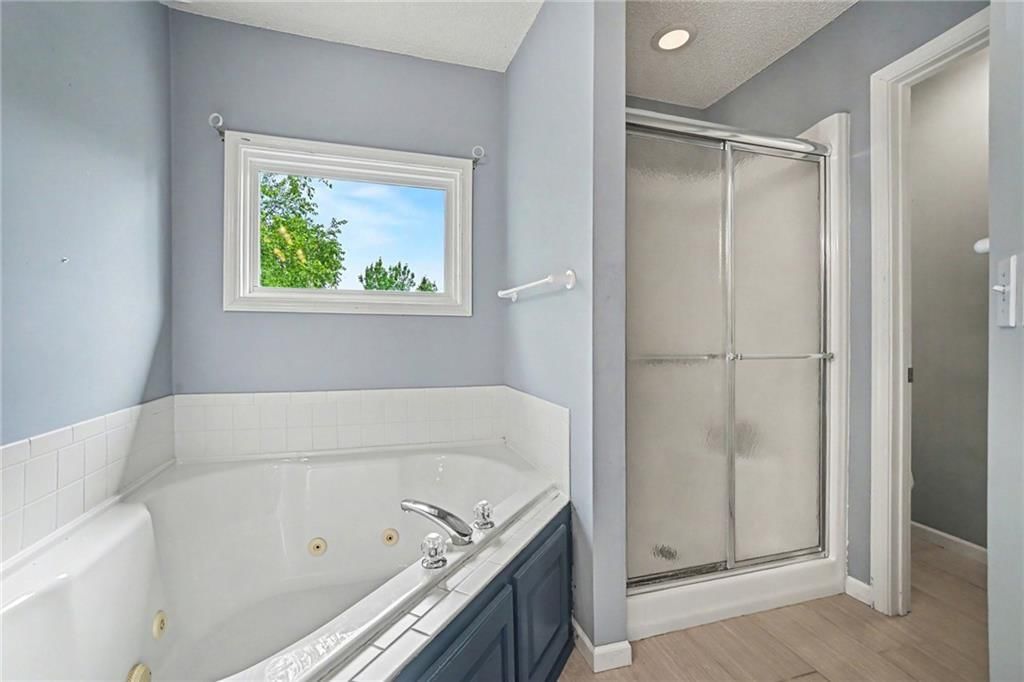 1549 Chauncey Avenue — photo 20