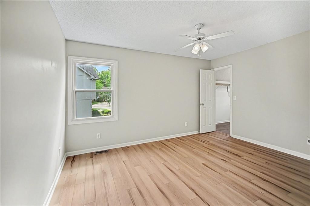 1549 Chauncey Avenue — photo 23