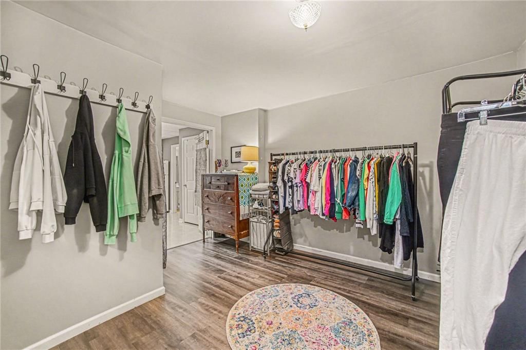 1549 Chauncey Avenue — photo 30