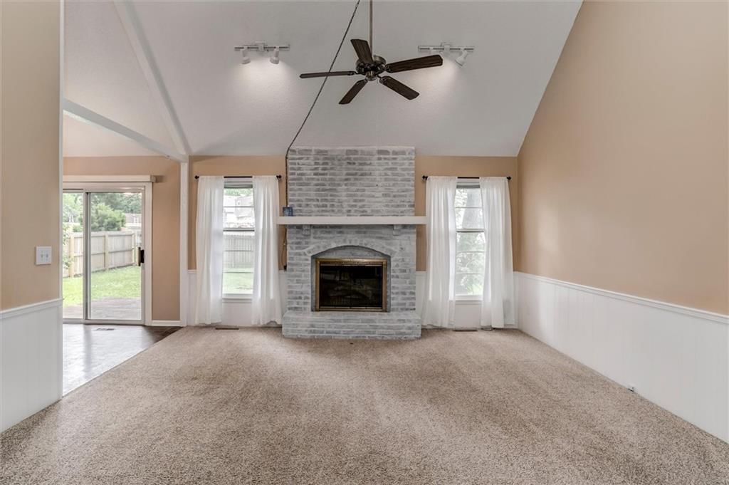 7302 Earnshaw Street — photo 8