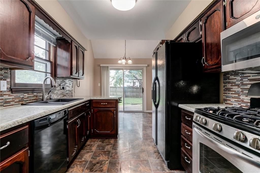 7302 Earnshaw Street — photo 13