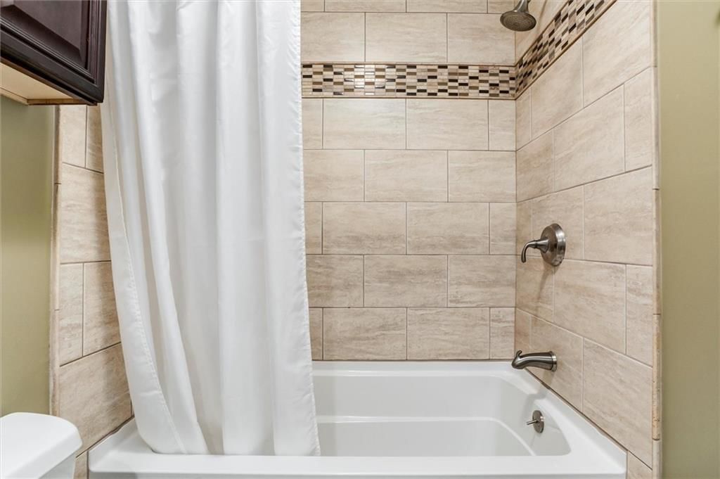 7302 Earnshaw Street — photo 16