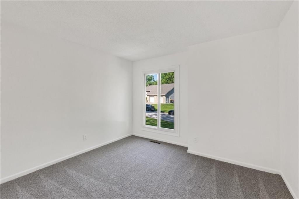 5605 Verlin Drive — photo 10