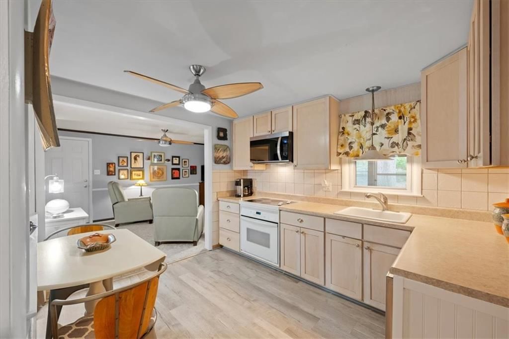 5909 Goddard Street — photo 10