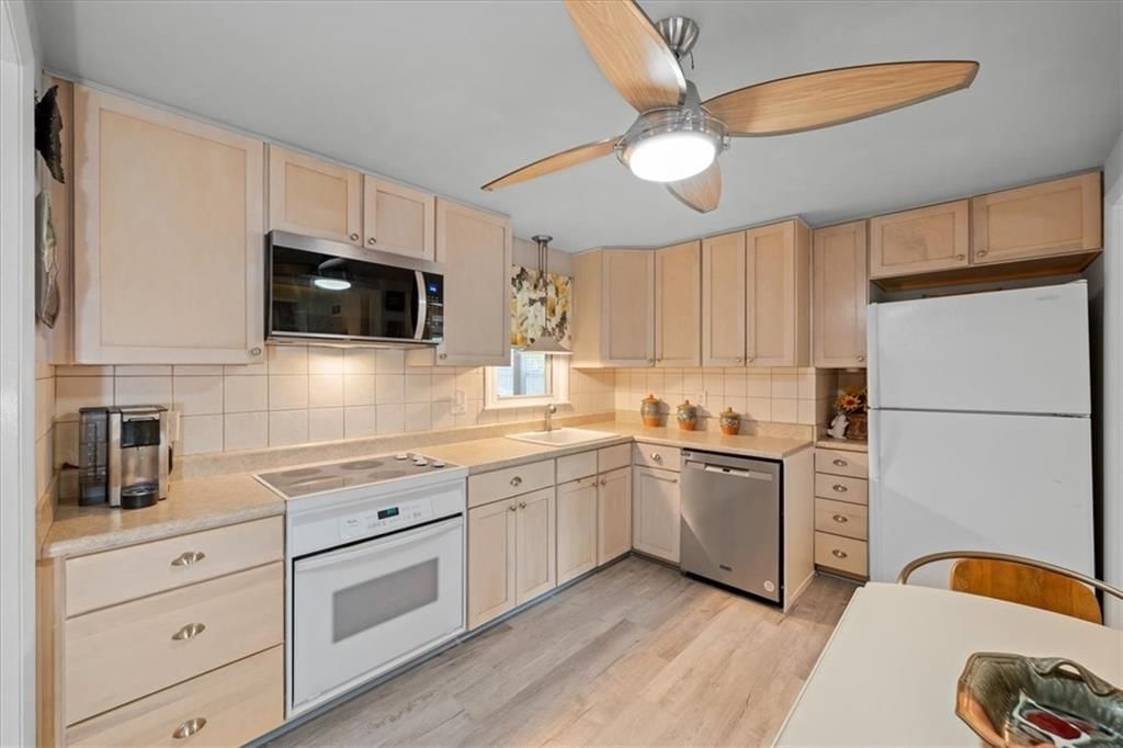 5909 Goddard Street — photo 12
