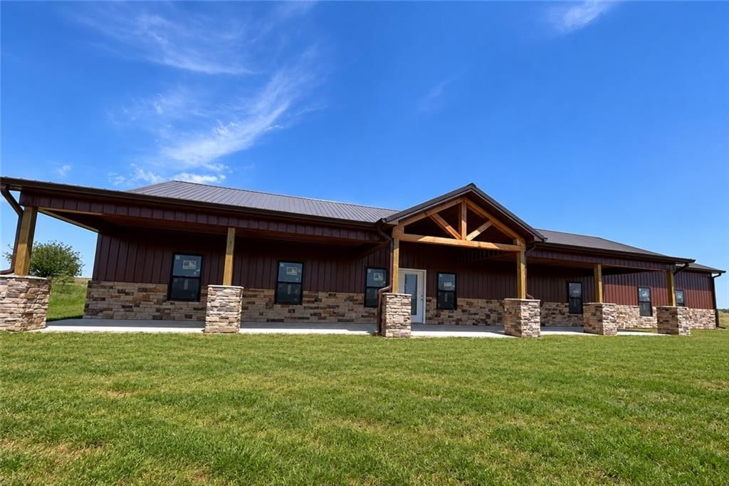 20014 Woodend Road, Linwood, KS: listing photo 2