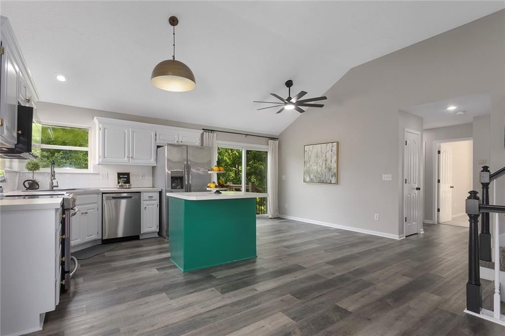 16221 W 158th Street — photo 11