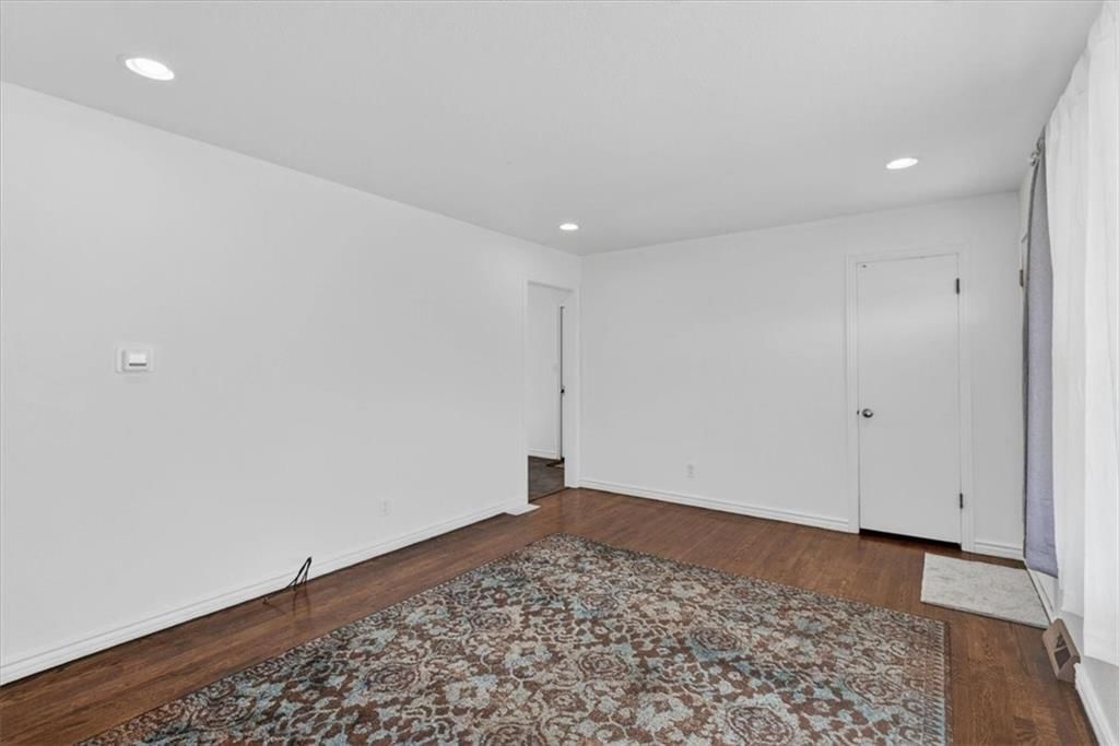 8216 STERLING Avenue — photo 10