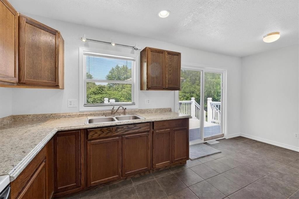 8216 STERLING Avenue — photo 20