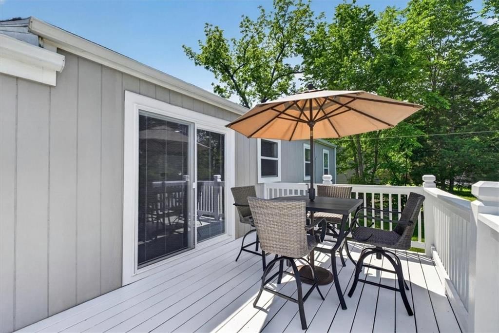 8216 STERLING Avenue — photo 22