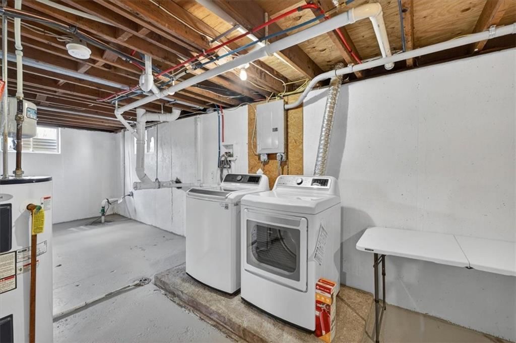 8216 STERLING Avenue — photo 24