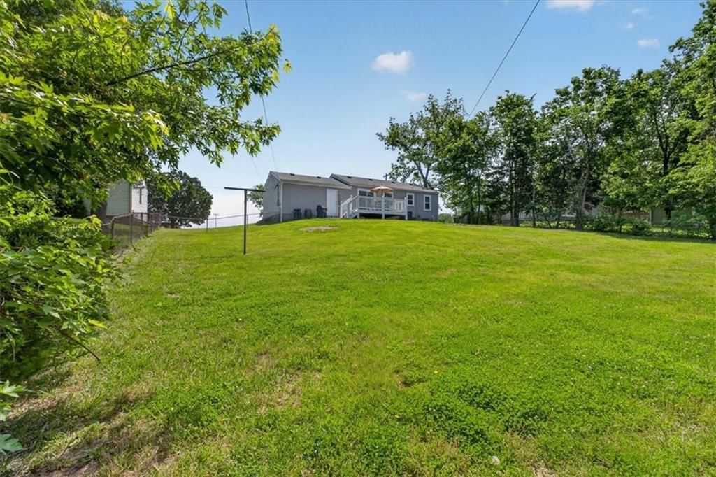 8216 STERLING Avenue — photo 29