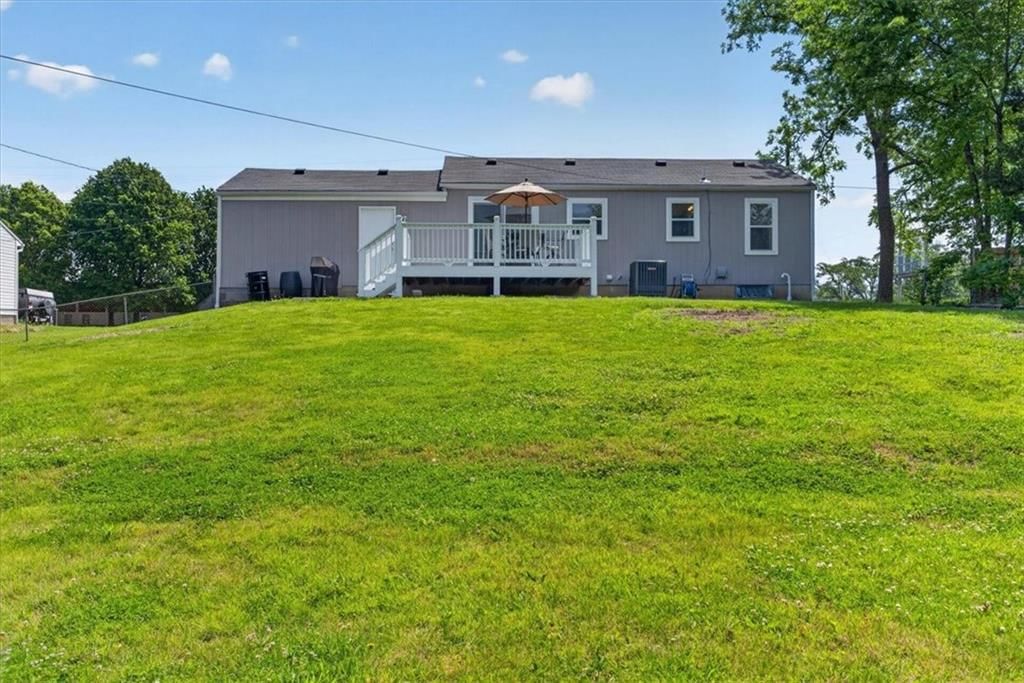 8216 STERLING Avenue — photo 32