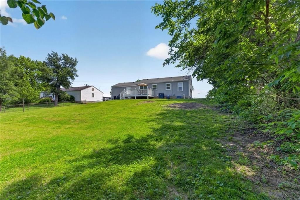 8216 STERLING Avenue — photo 33